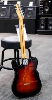 Fender - American Professional II Telecaster, Rosewood Fingerboard - 3-Colour Sunburst 2